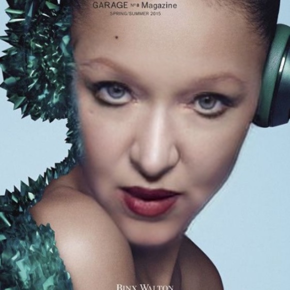 Meet your Posher, Pinot - Picture 1 of 2